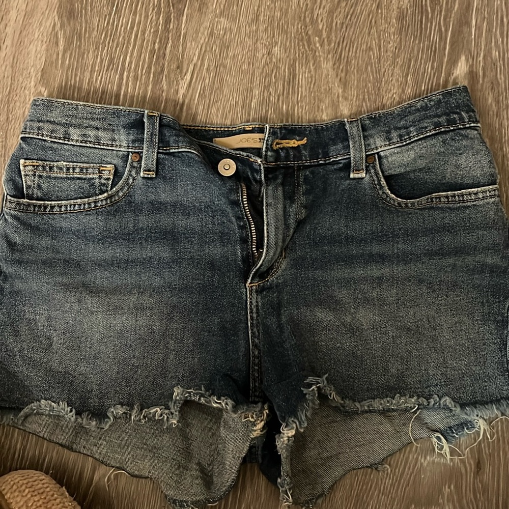 Size 29 joes Jean shorts perfect condition
